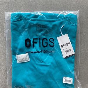 Brand New Figs scrub top